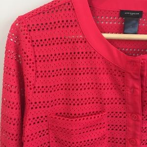 ANN TAYLOR Eyelet Red 1/4 Button Top Medium